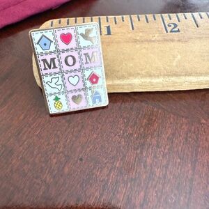 Vintage Mom Pin